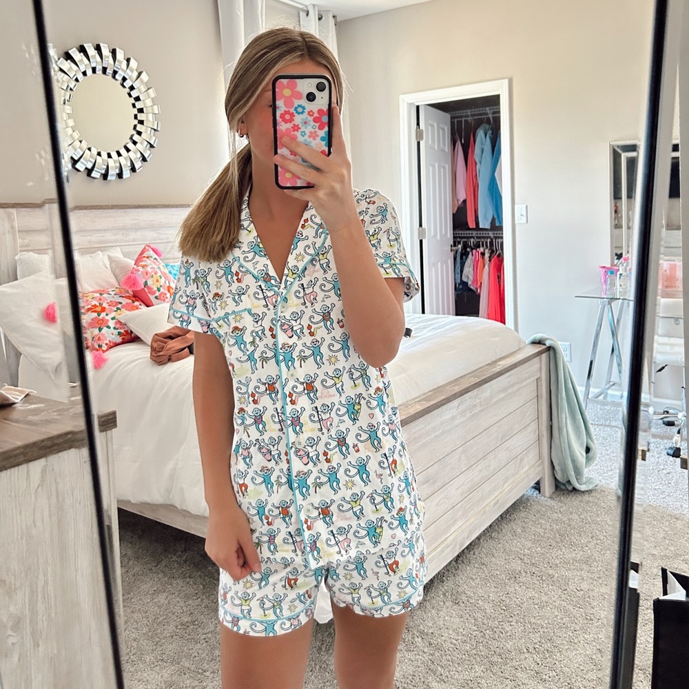 NWT Palm Beach exclusive Roller Rabbit Pajamas